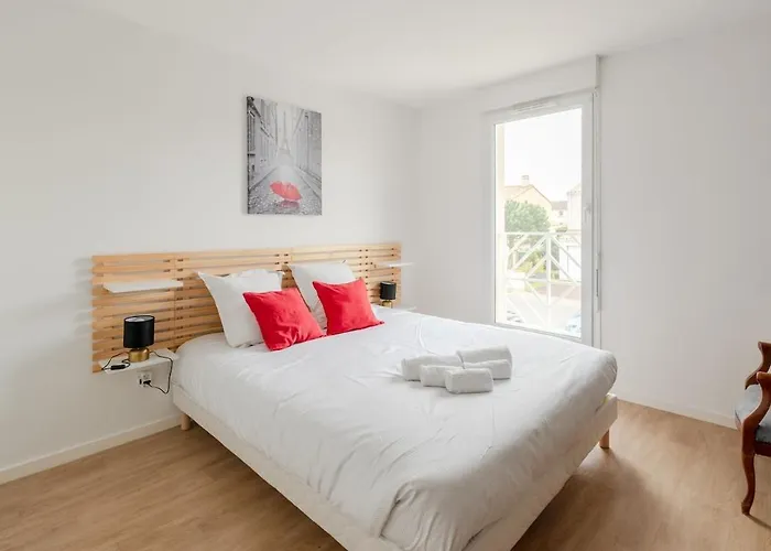 Maison 8 Pers A 15min A Pied De La Avec Jardin