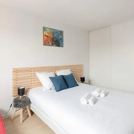 Maison 8 Pers A 15min A Pied De La Avec Jardin Tatil Evi *