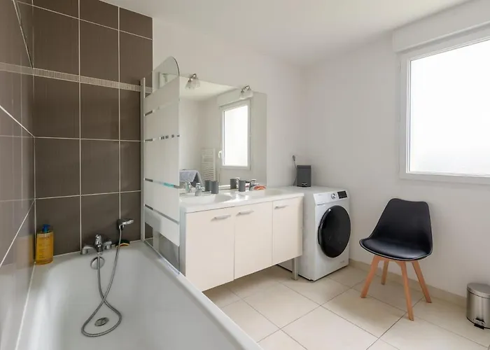 Maison 8 Pers A 15min A Pied De La Avec Jardin